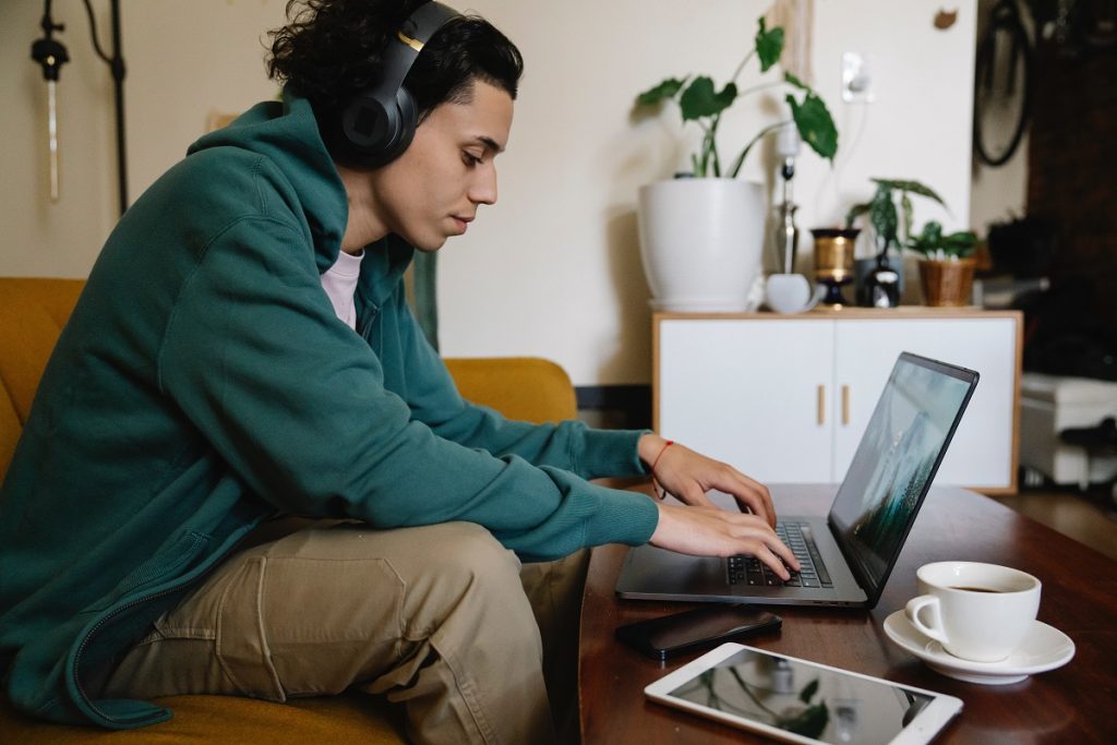 10 Best Noise Cancelling Headphones for Remote Work in 2023